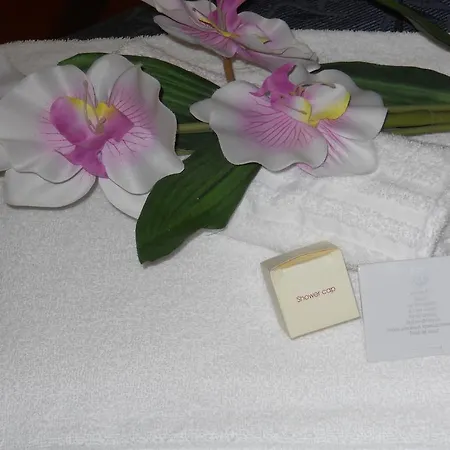 Crossing - & Comforts Alojamento de Acomodação e Pequeno-almoço Catânia