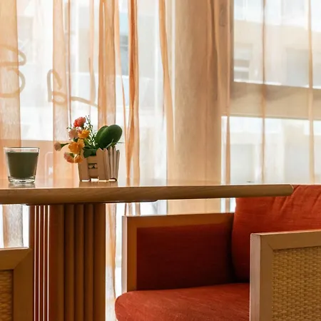 Crossing - & Comforts