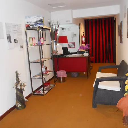 Crossing - & Comforts Alojamento de Acomodação e Pequeno-almoço Catânia