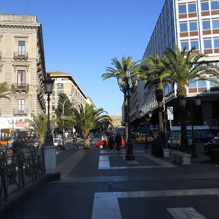 Crossing - & Comforts 4*