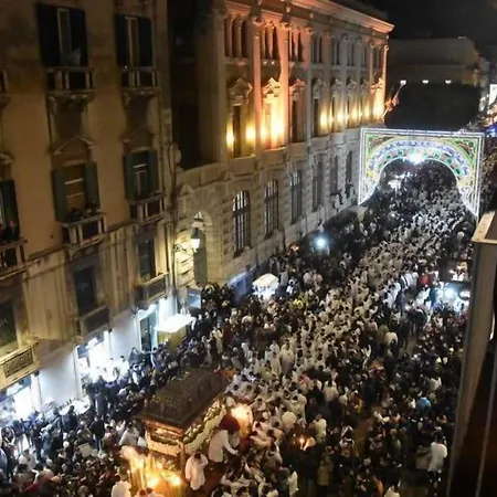 Crossing - & Comforts Alojamento de Acomodação e Pequeno-almoço Catânia