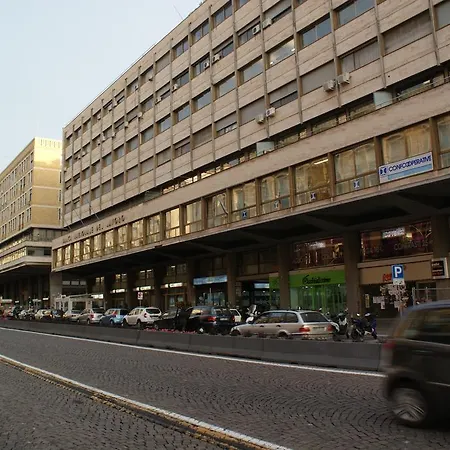 Crossing - & Comforts 4*