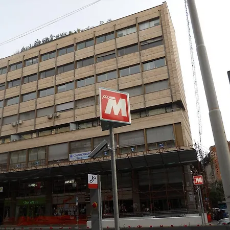 Crossing - & Comforts 4* Catânia