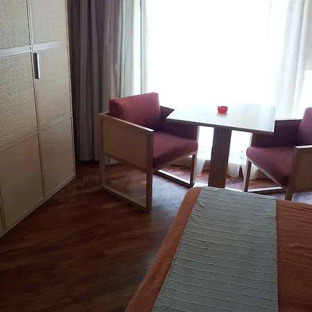 Crossing - & Comforts לינה וארוחת בוקר 4*
