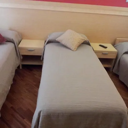 Crossing - & Comforts Catânia