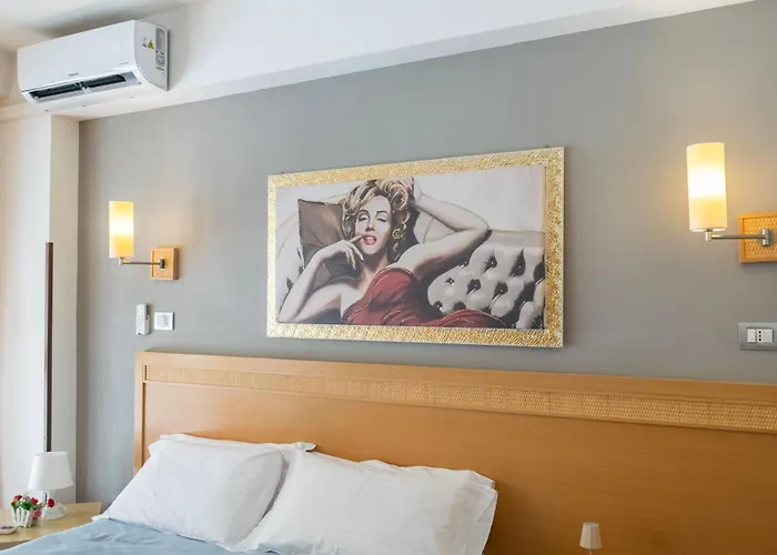 舒适客房卡塔尼亚克鲁森住宿加早餐酒店 4*