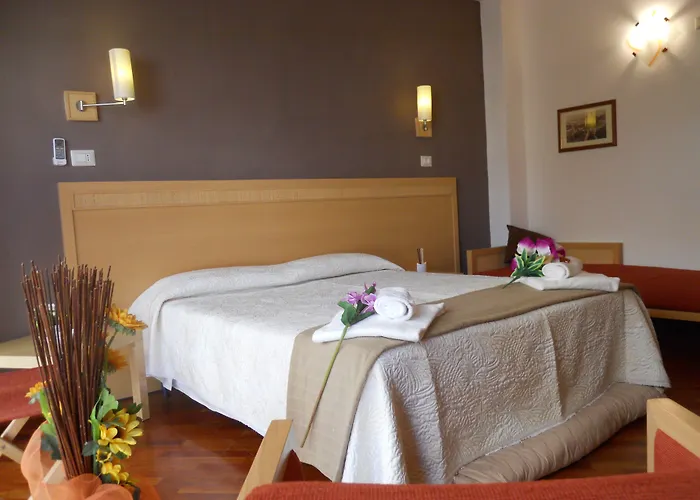 舒适客房卡塔尼亚克鲁森住宿加早餐酒店 住宿加早餐酒店 卡塔尼亚