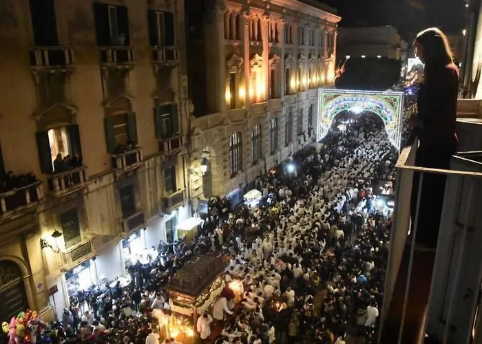 舒适客房卡塔尼亚克鲁森住宿加早餐酒店 住宿加早餐酒店 卡塔尼亚