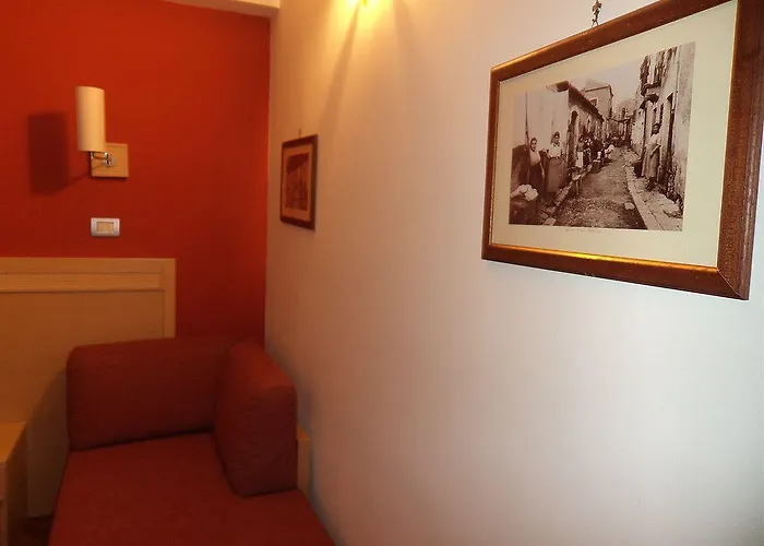 舒适客房卡塔尼亚克鲁森住宿加早餐酒店