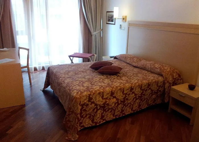 住宿加早餐酒店 舒适客房卡塔尼亚克鲁森住宿加早餐酒店 卡塔尼亚