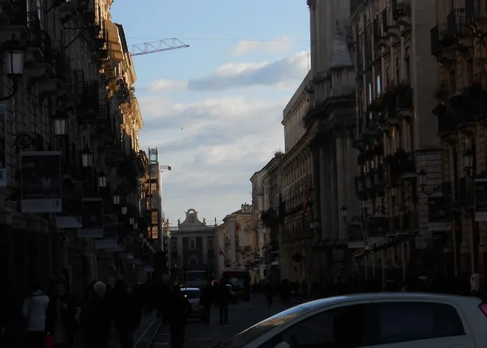 住宿加早餐酒店 舒适客房卡塔尼亚克鲁森住宿加早餐酒店 卡塔尼亚