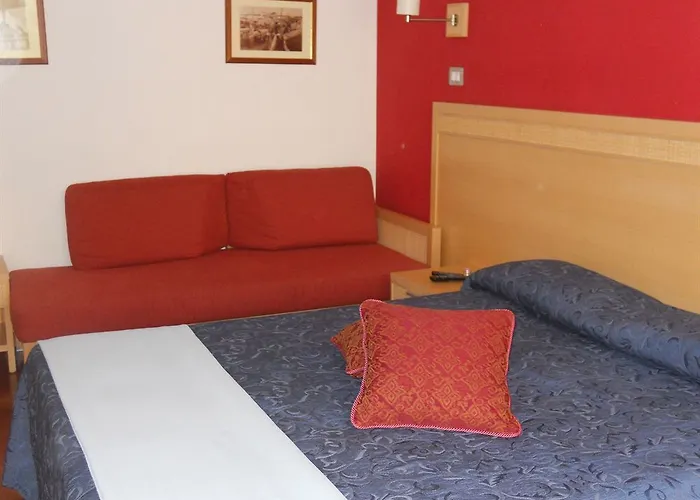 舒适客房卡塔尼亚克鲁森住宿加早餐酒店 住宿加早餐酒店 卡塔尼亚