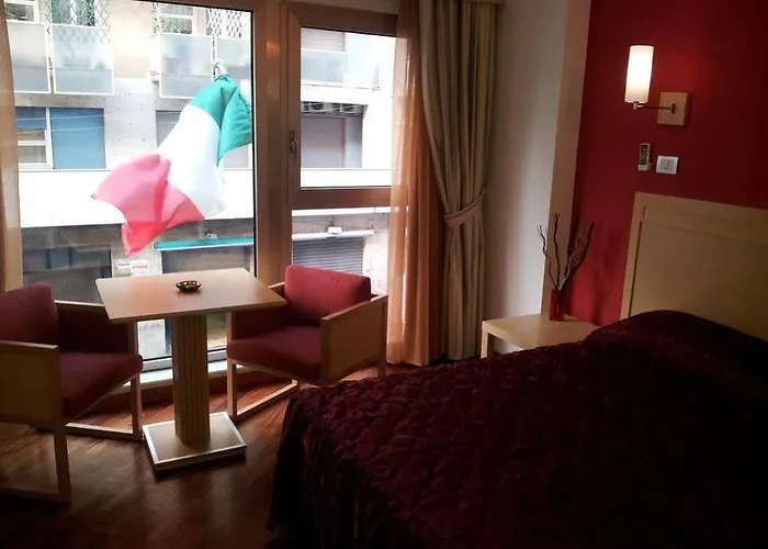 舒适客房卡塔尼亚克鲁森住宿加早餐酒店 4*